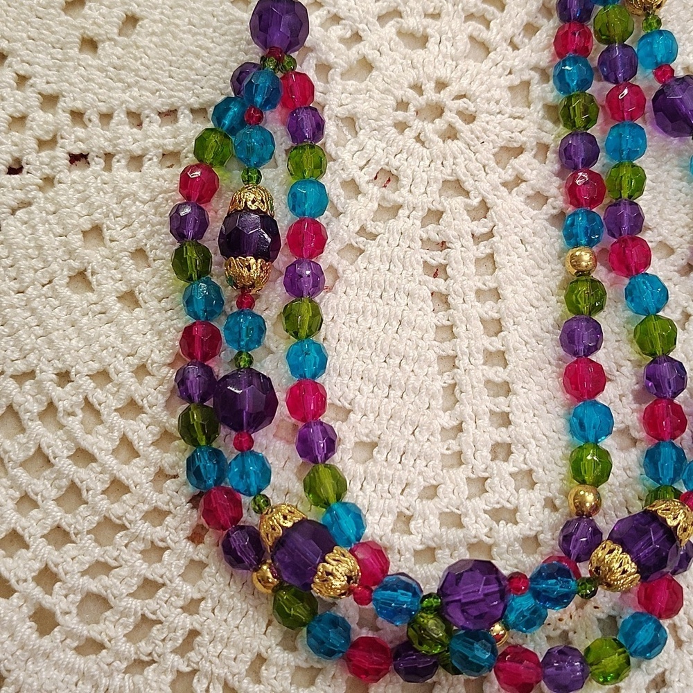 Triple Strand Beaded Necklace Hook Clasp Blue Pink Purple 18" - Picture 2 of 5